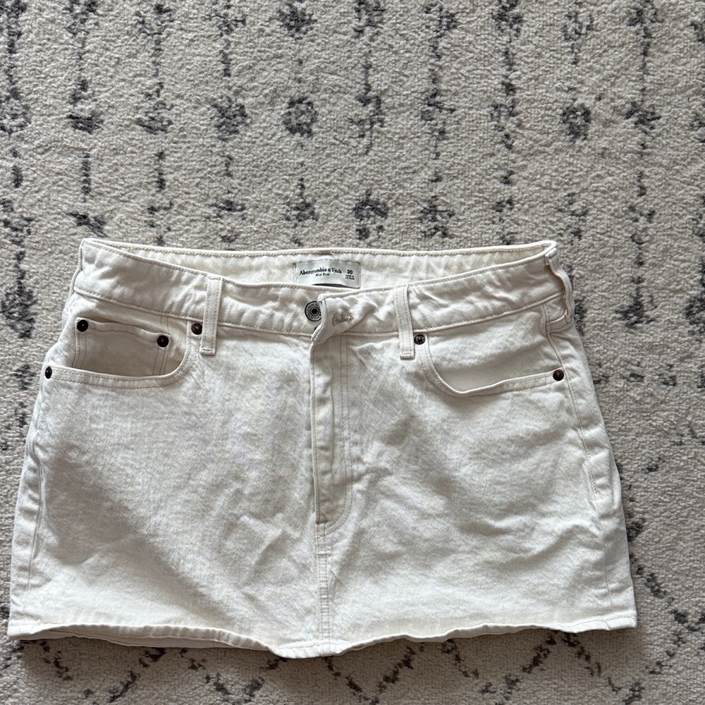 Abercrombie & Fitch White Mini Skirt